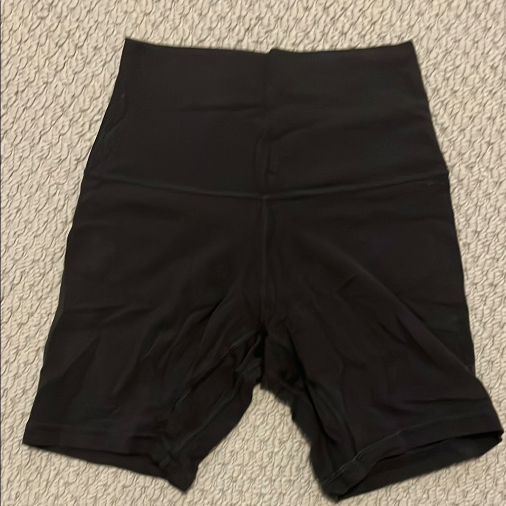 Lululemon Align 4” inseam Black shorts